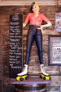 music listings statue